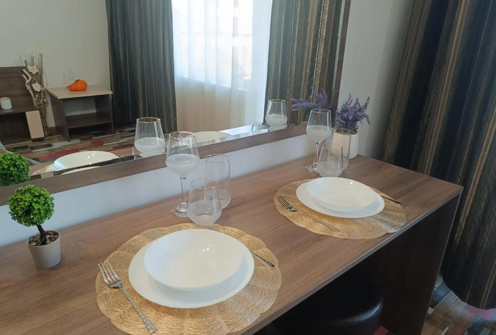 Bobi'S Apartments-Sveta Elena Varna 0*,